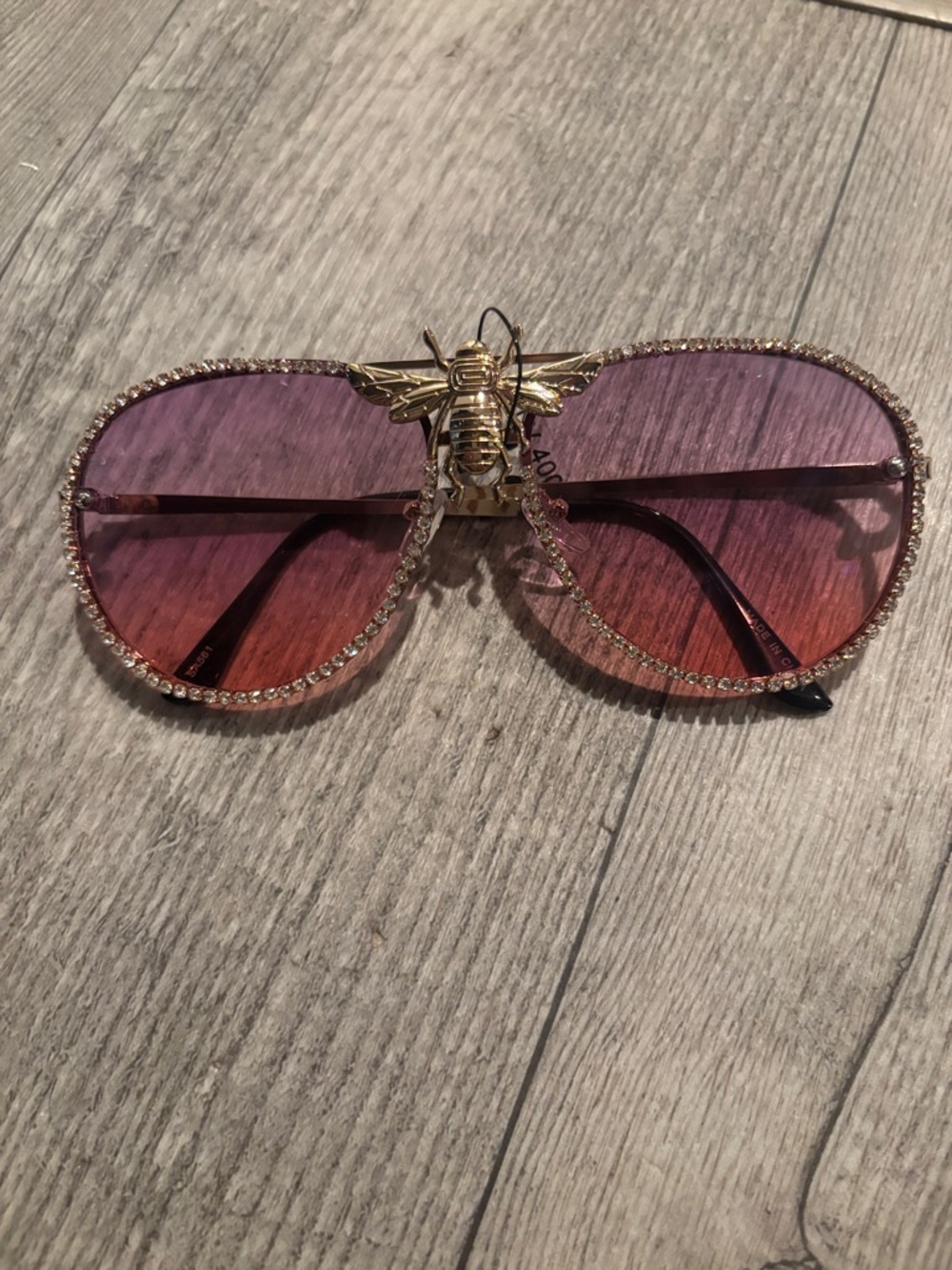 Gold Bee Accent Pink Gradient Aviator Sunglasses